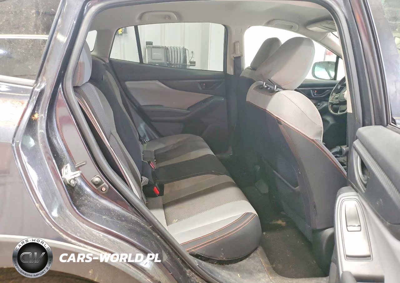 2018 Subaru Crosstrek Premium VIN:JF2GTADC0JH247622 - 11