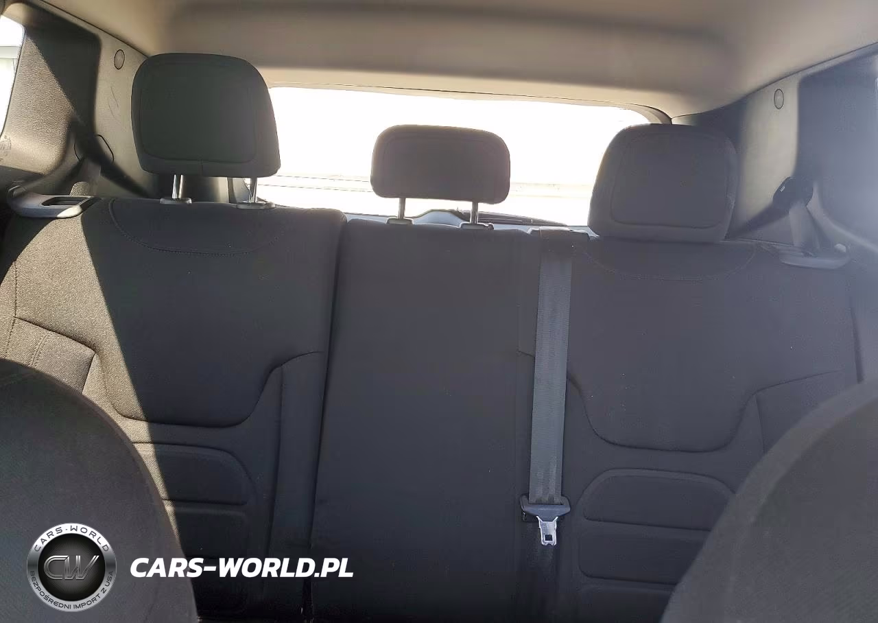 2019 Jeep Renegade Latitude VIN:ZACNJBBB5KPJ76369 - 10