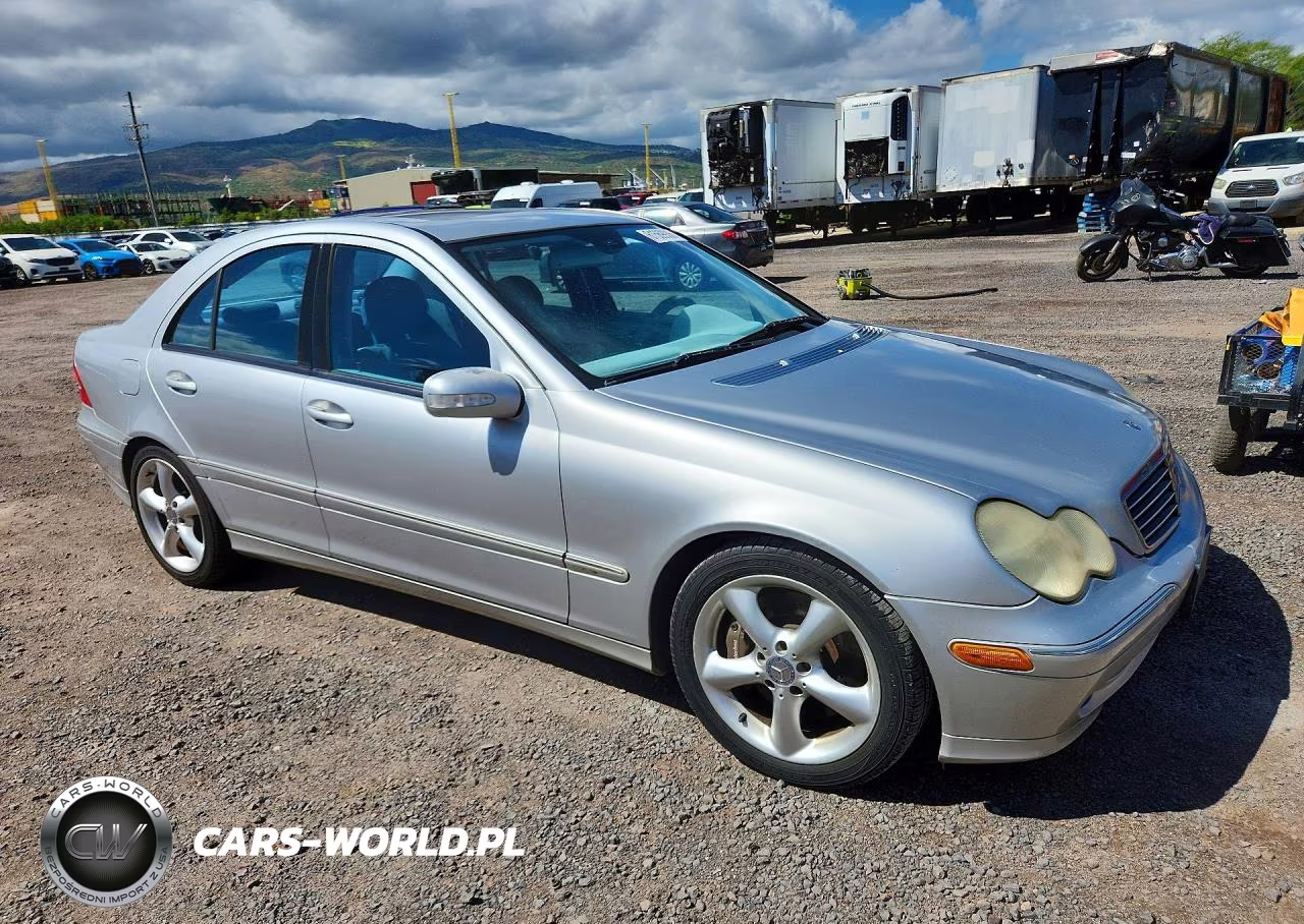 2004 Mercedes-Benz C 230K Sport Sedan VIN:WDBRF40J04F517581 - 4