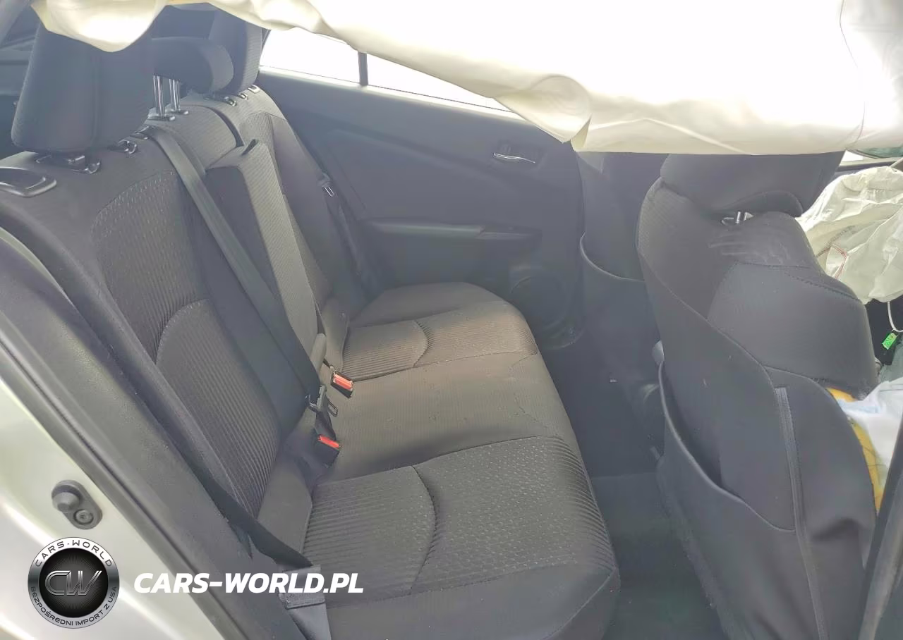 2018 Toyota Prius Two VIN:JTDKBRFU4J3065421 - 10