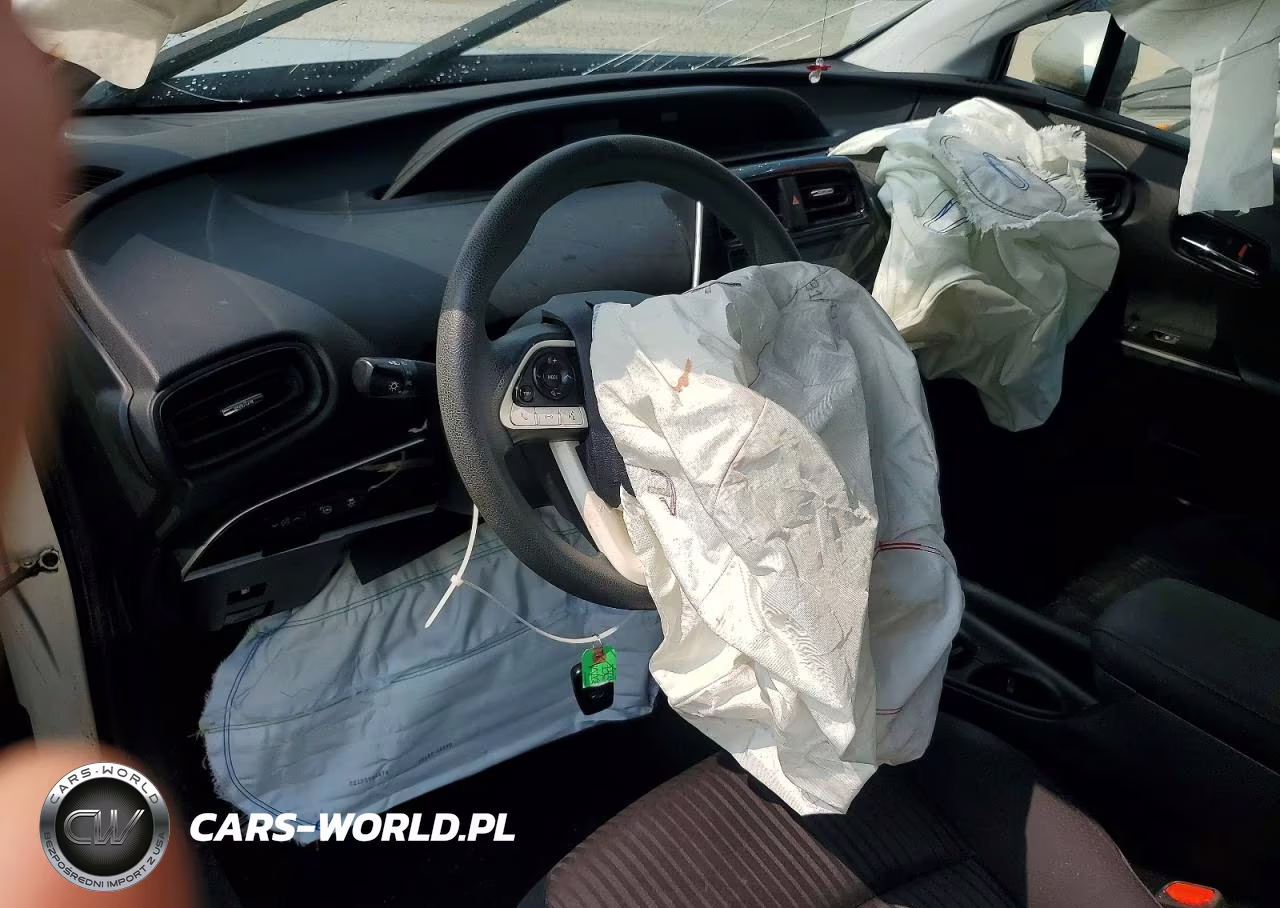 2018 Toyota Prius Two VIN:JTDKBRFU4J3065421 - 8