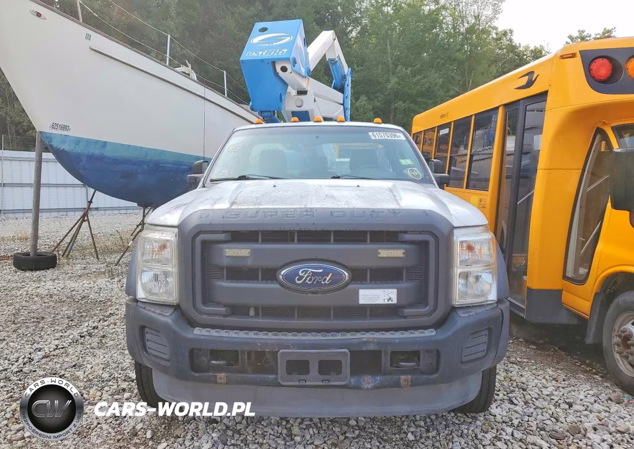 2014 Ford F550 Super Duty VIN:1FDUF5GT8EEB15884 - 5