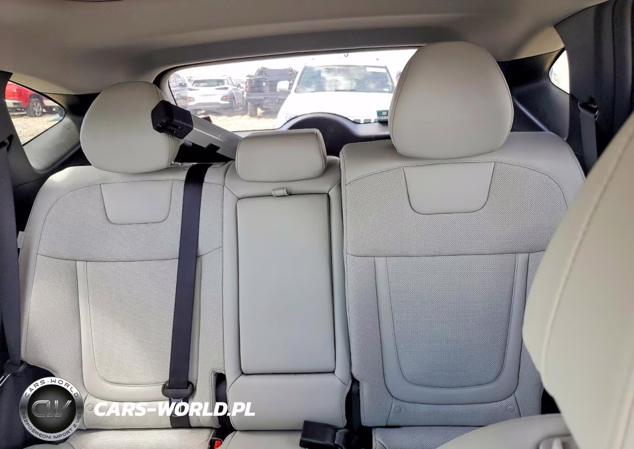 2025 Hyundai Tucson Limited VIN:KM8JEDD10SU280767 - 10
