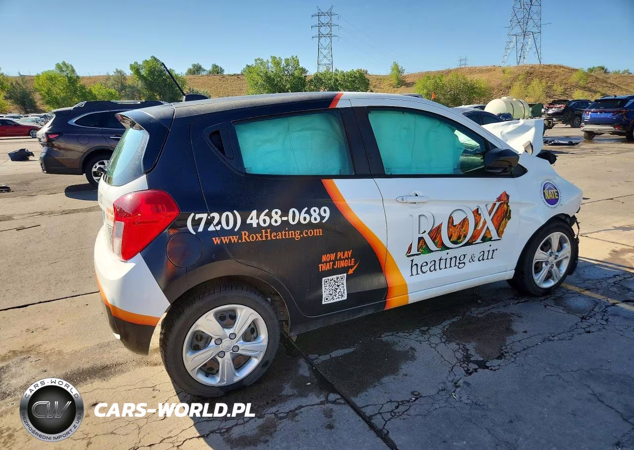 2021 Chevrolet Spark Ls VIN:KL8CB6SA1MC738371 - 3