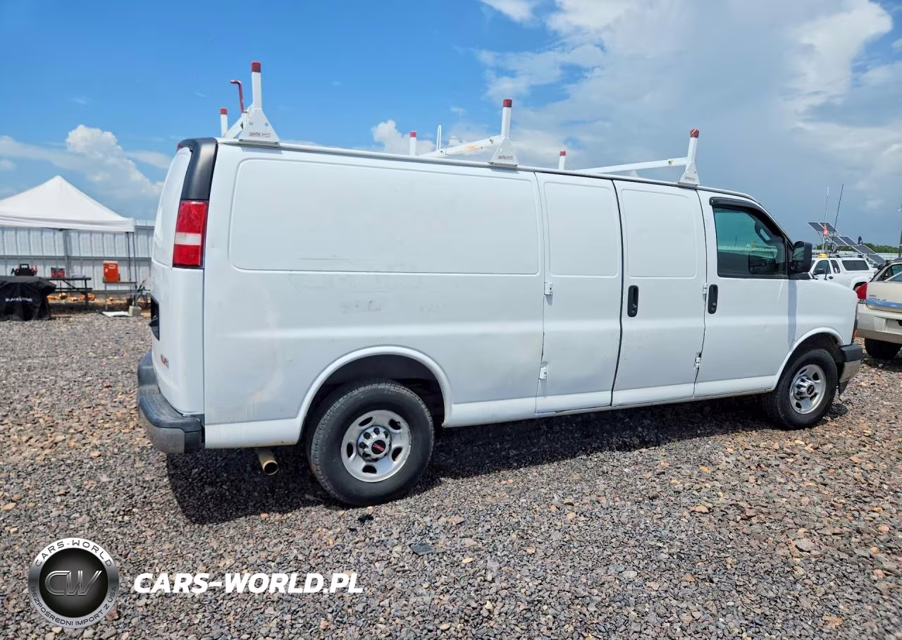 2017 GMC Savana 2500 Cargo Delivery Van VIN:1GTW7BFF4H1108334 - 3