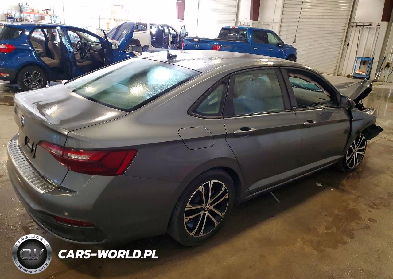 2023 Volkswagen Jetta Sport VIN:3VWBM7BU4PM037630 - 3
