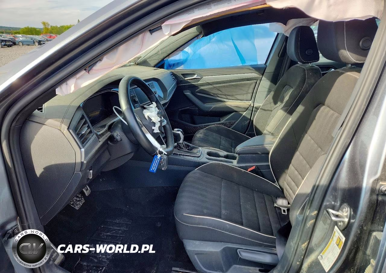 2023 Volkswagen Jetta Sport VIN:3VWBM7BU4PM037630 - 7