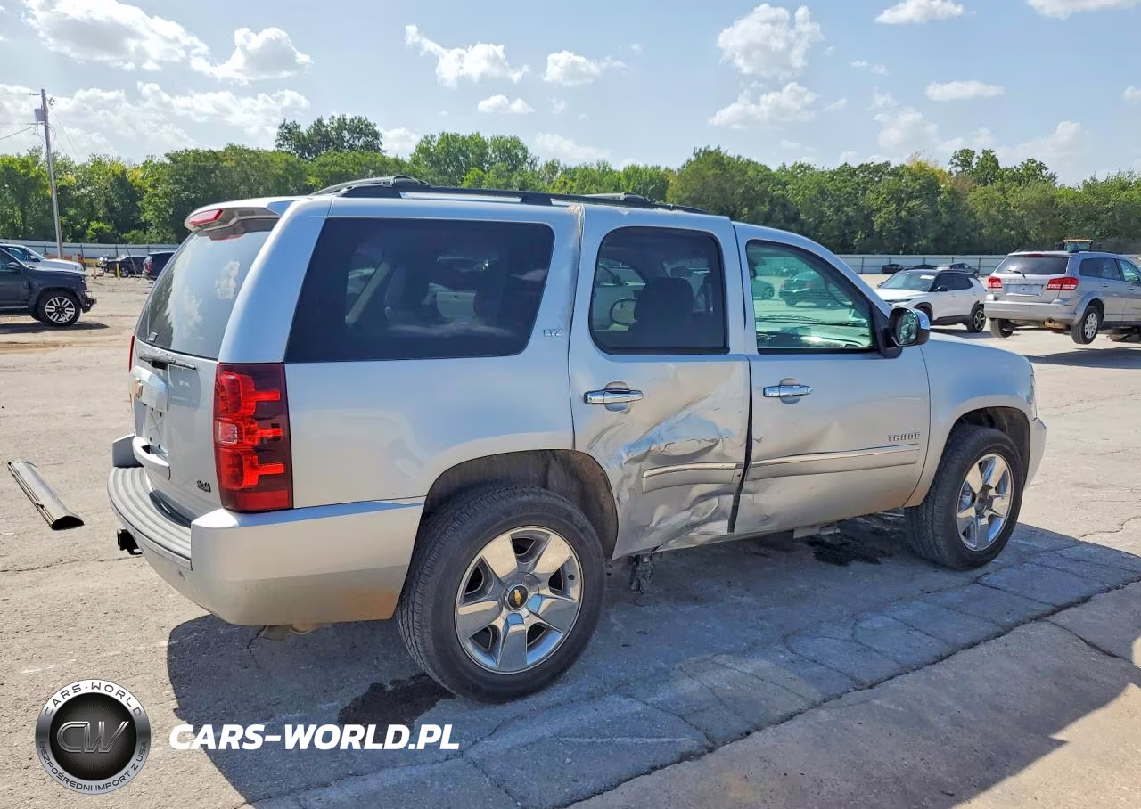 2013 Chevrolet Tahoe C1500 Ltz VIN:1GNSCCE02DR139498 - 3