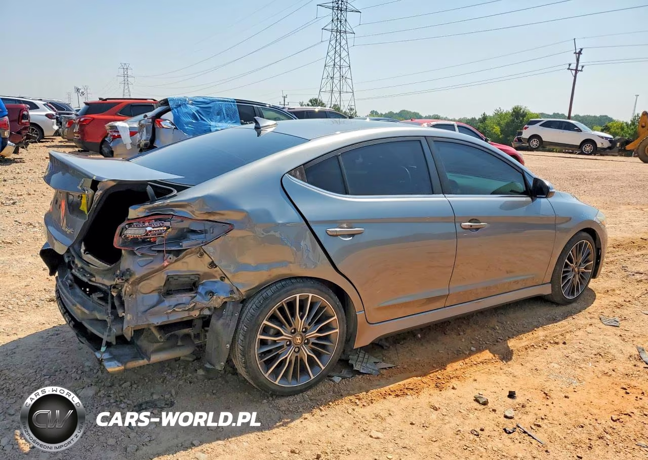 2018 Hyundai Elantra Sport VIN:KMHD04LB6JU553621 - 3