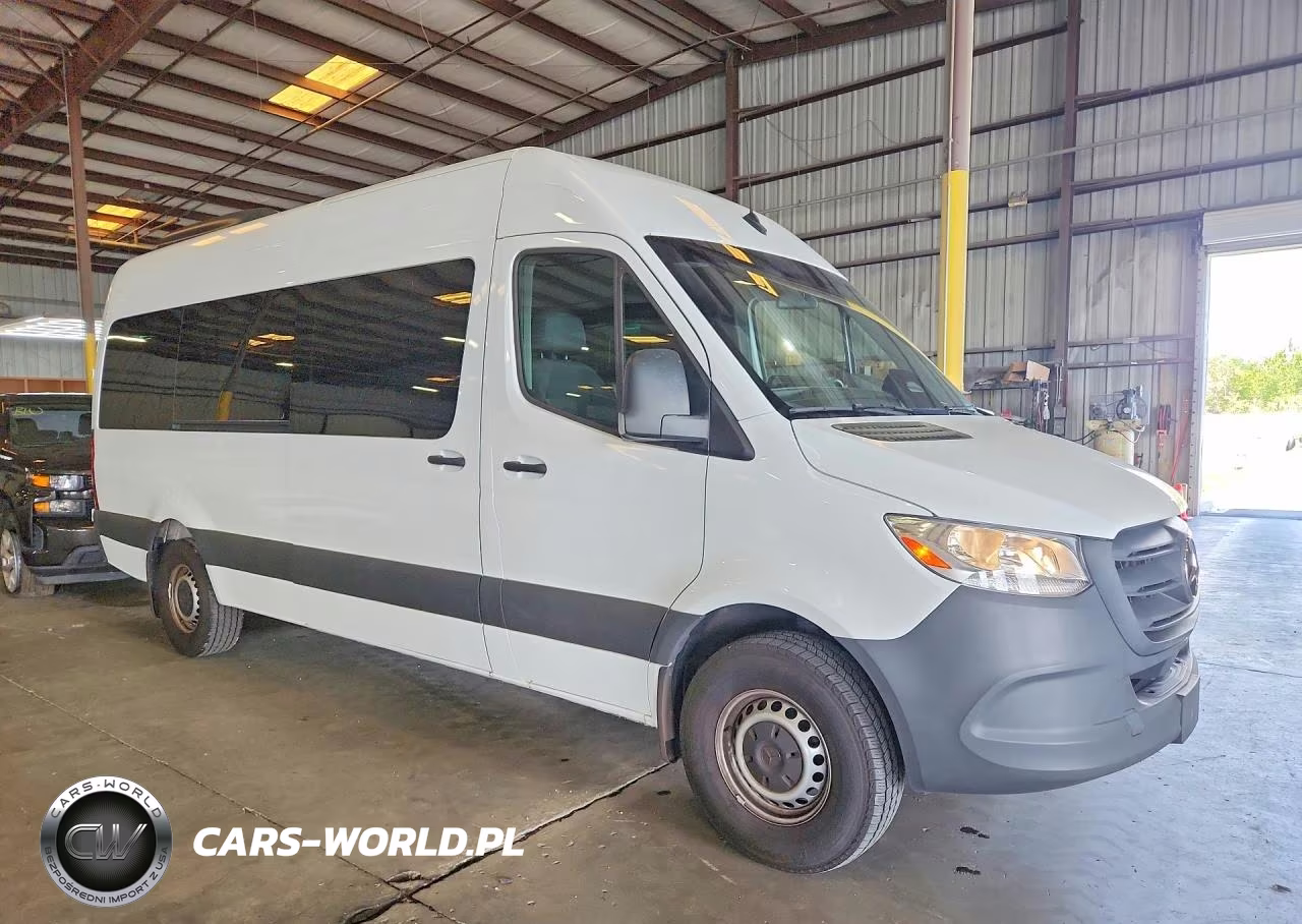 2025 Mercedes-Benz Sprinter 2500 VIN:W1Z4KGHY6ST212229 - 4
