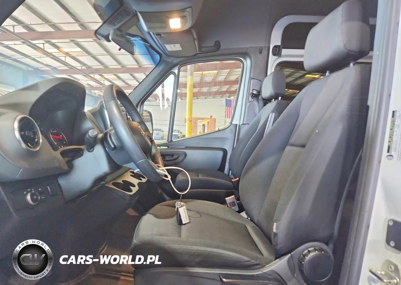 2025 Mercedes-Benz Sprinter 2500 VIN:W1Z4KGHY6ST212229 - 7