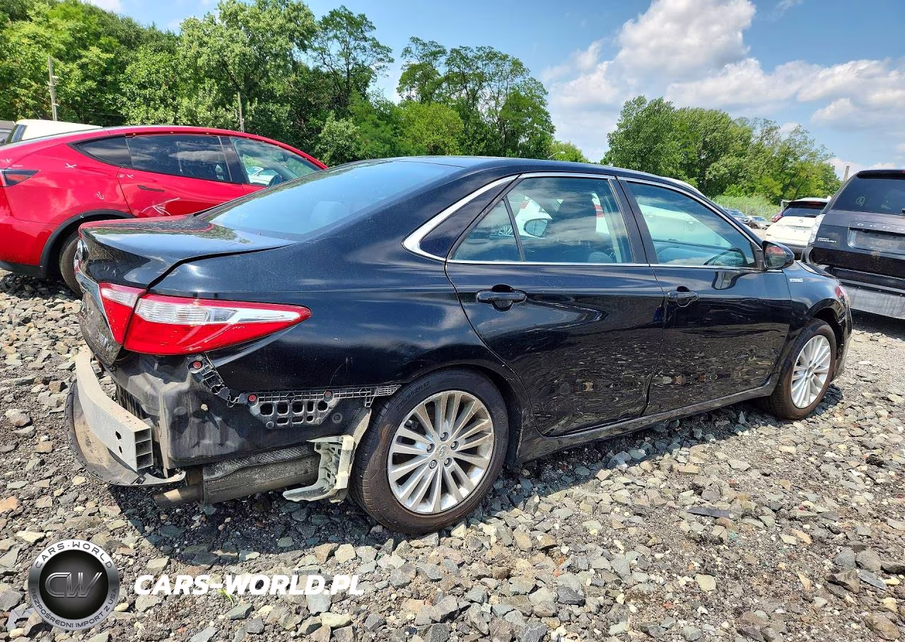 2016 Toyota Camry Hybrid Le VIN:4T1BD1FK4GU195773 - 3