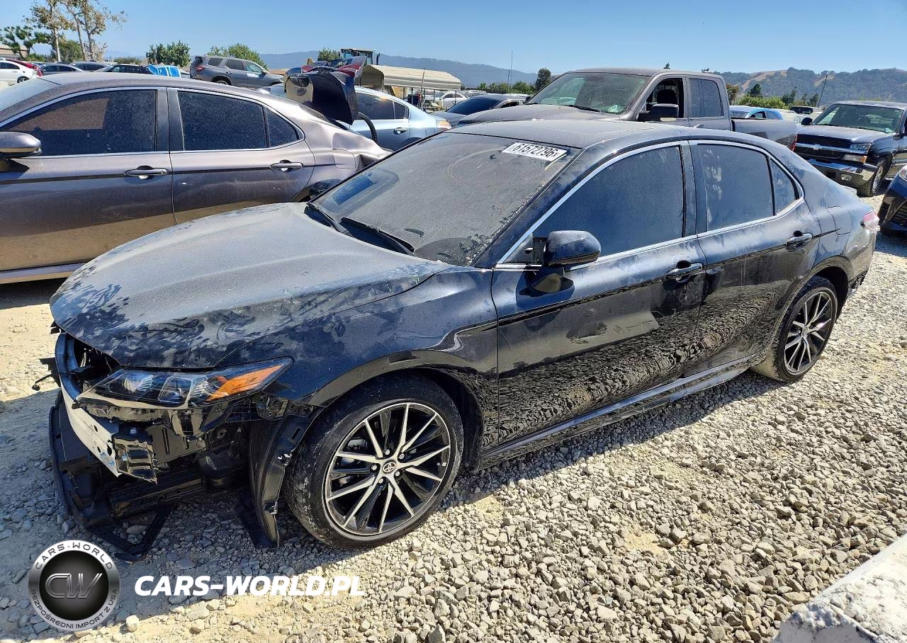 2024 Toyota Camry Se – zdjęcie 1 z 13