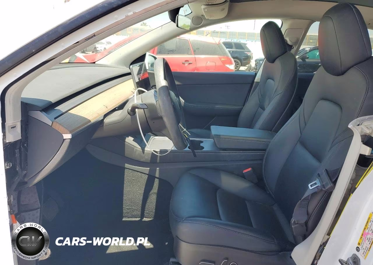 2022 Tesla Model Y VIN:7SAYGAEE9NF465526 - 7