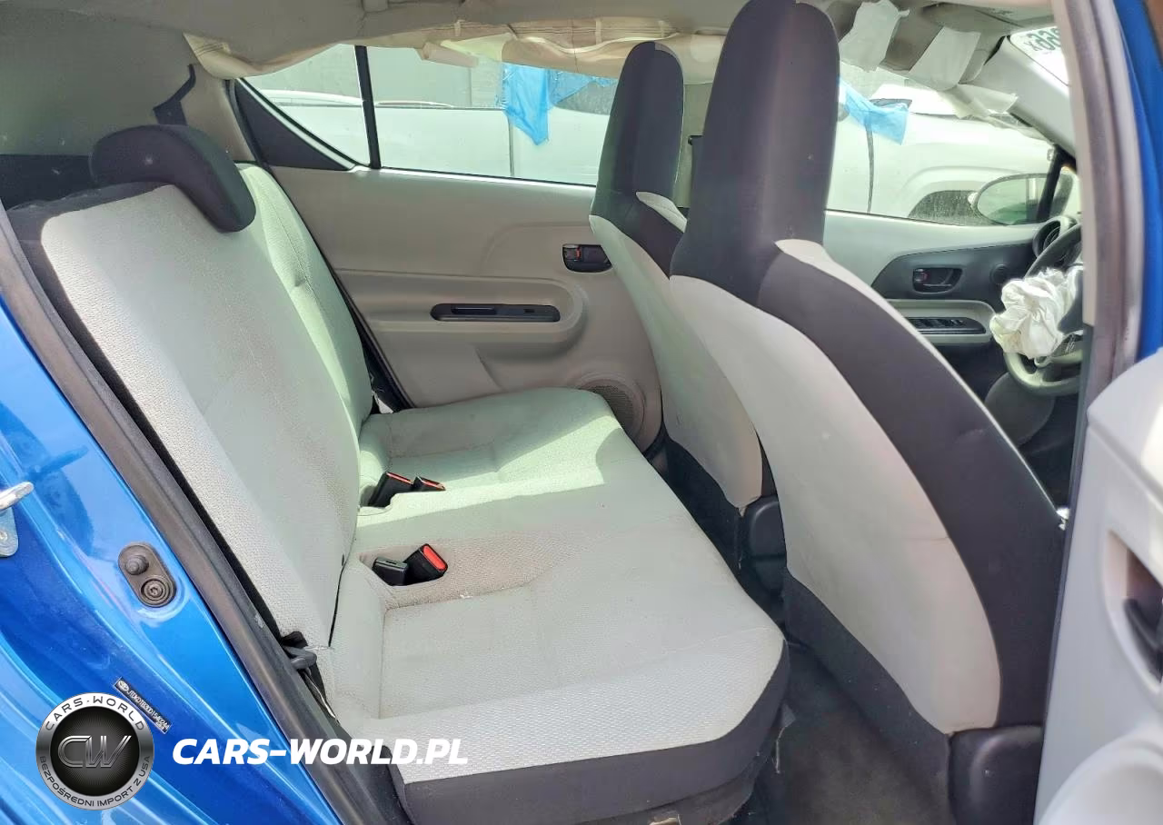 2013 Toyota Prius C One VIN:JTDKDTB30D1540244 - 10
