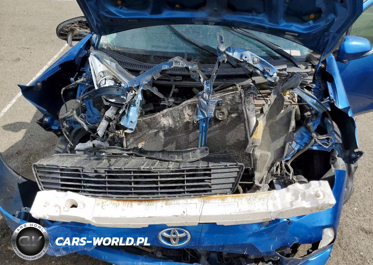 2013 Toyota Prius C One VIN:JTDKDTB30D1540244 - 11