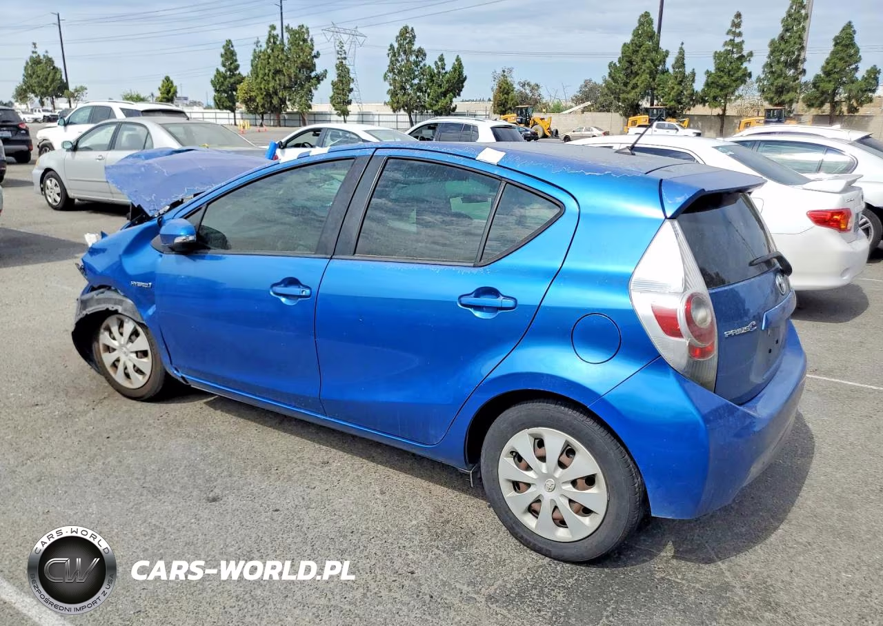 2013 Toyota Prius C One VIN:JTDKDTB30D1540244 - 2