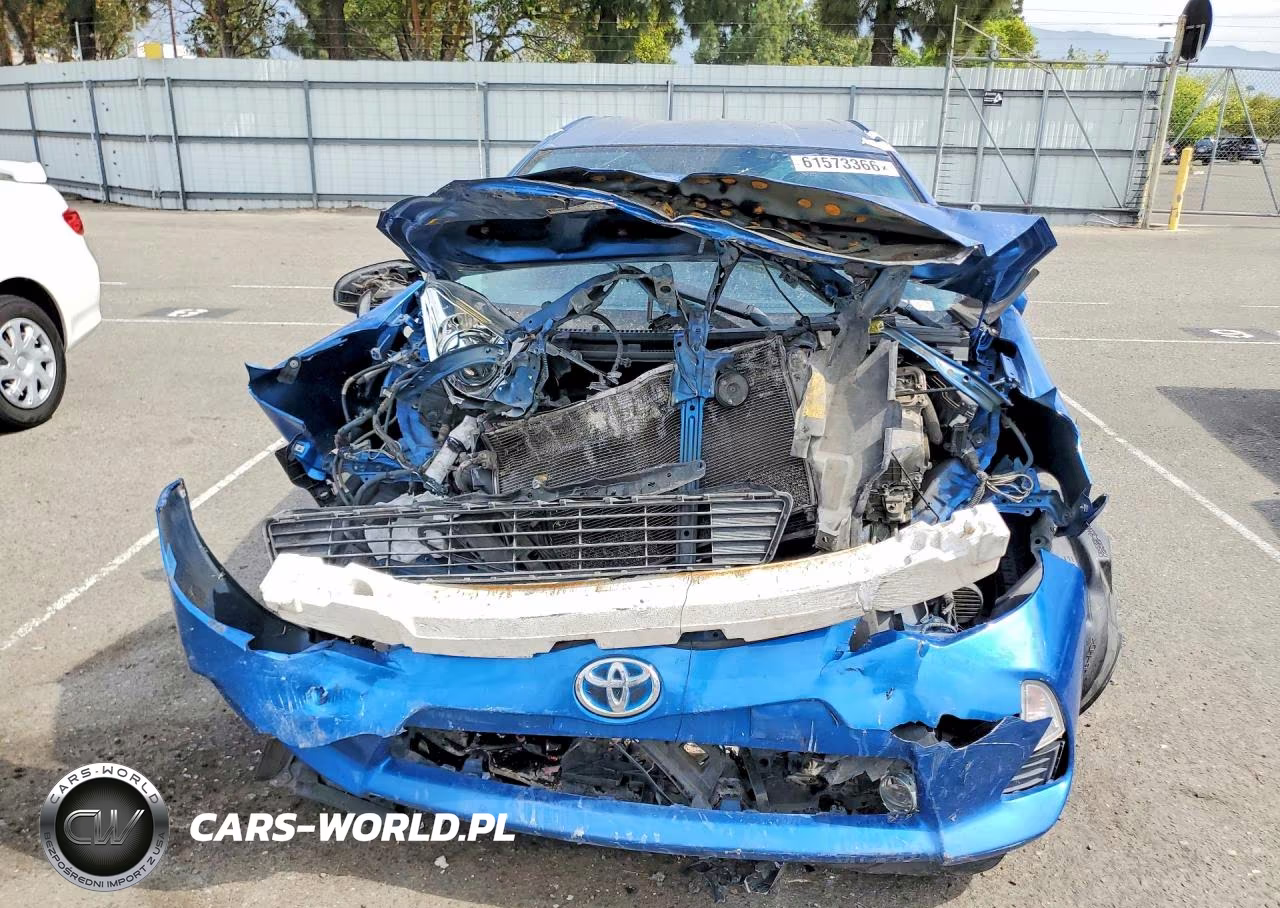 2013 Toyota Prius C One VIN:JTDKDTB30D1540244 - 5