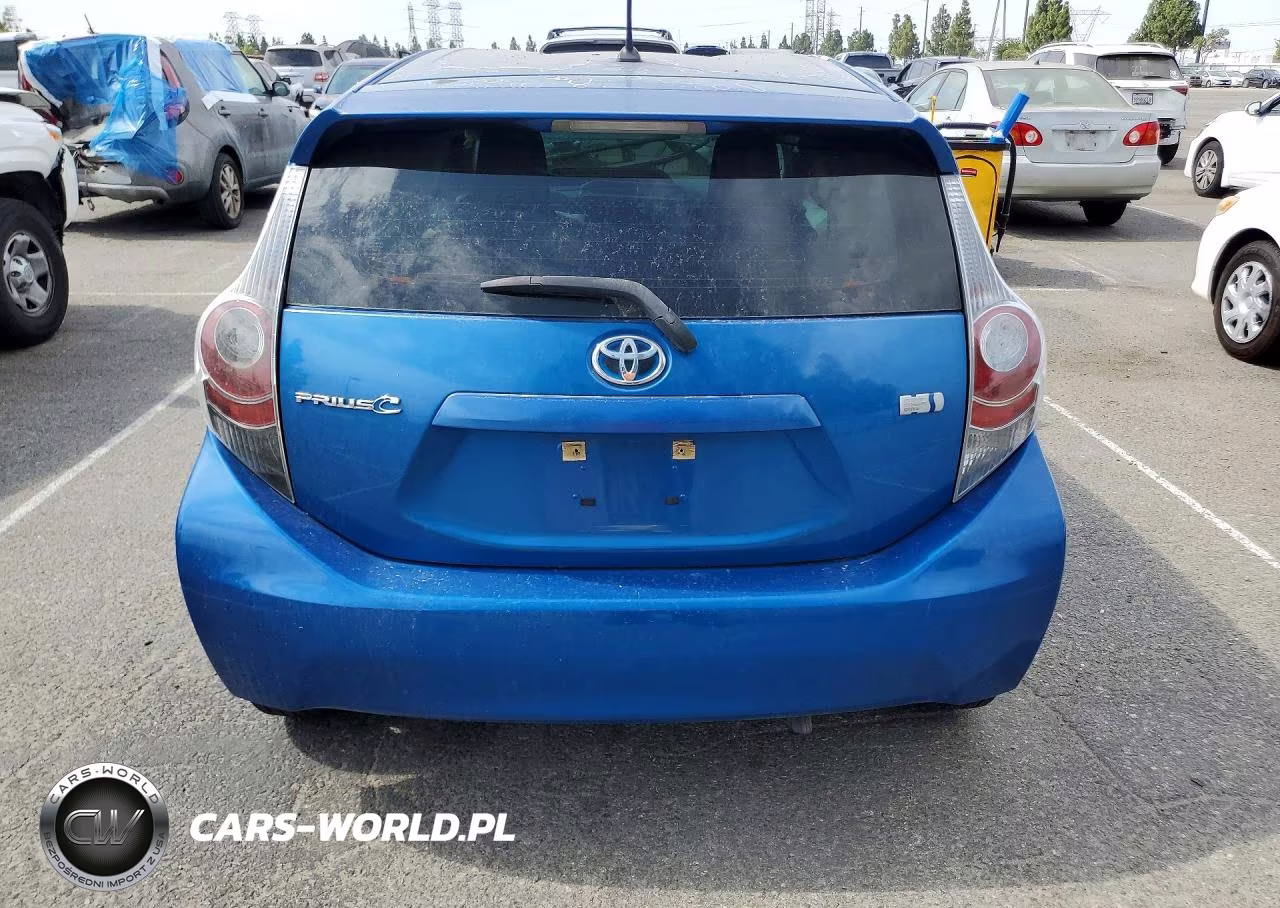 2013 Toyota Prius C One VIN:JTDKDTB30D1540244 - 6