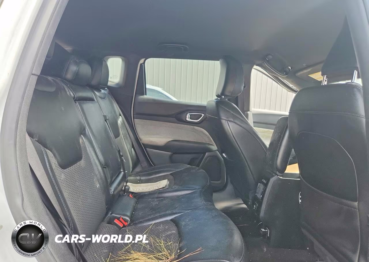 2023 Jeep Compass Latitude VIN:3C4NJDBN2PT561512 - 11