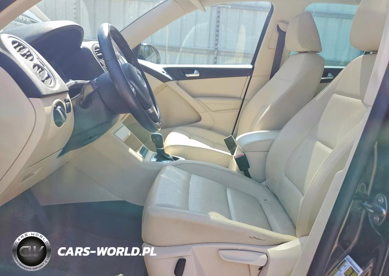 2011 Volkswagen Tiguan S VIN:WVGBV7AX6BW500528 - 7