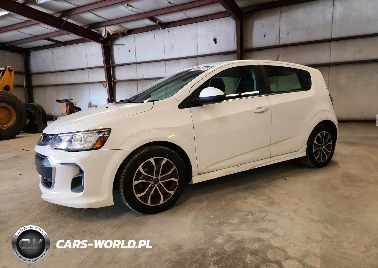 2019 Chevrolet Sonic Lt – zdjęcie 1 z 12