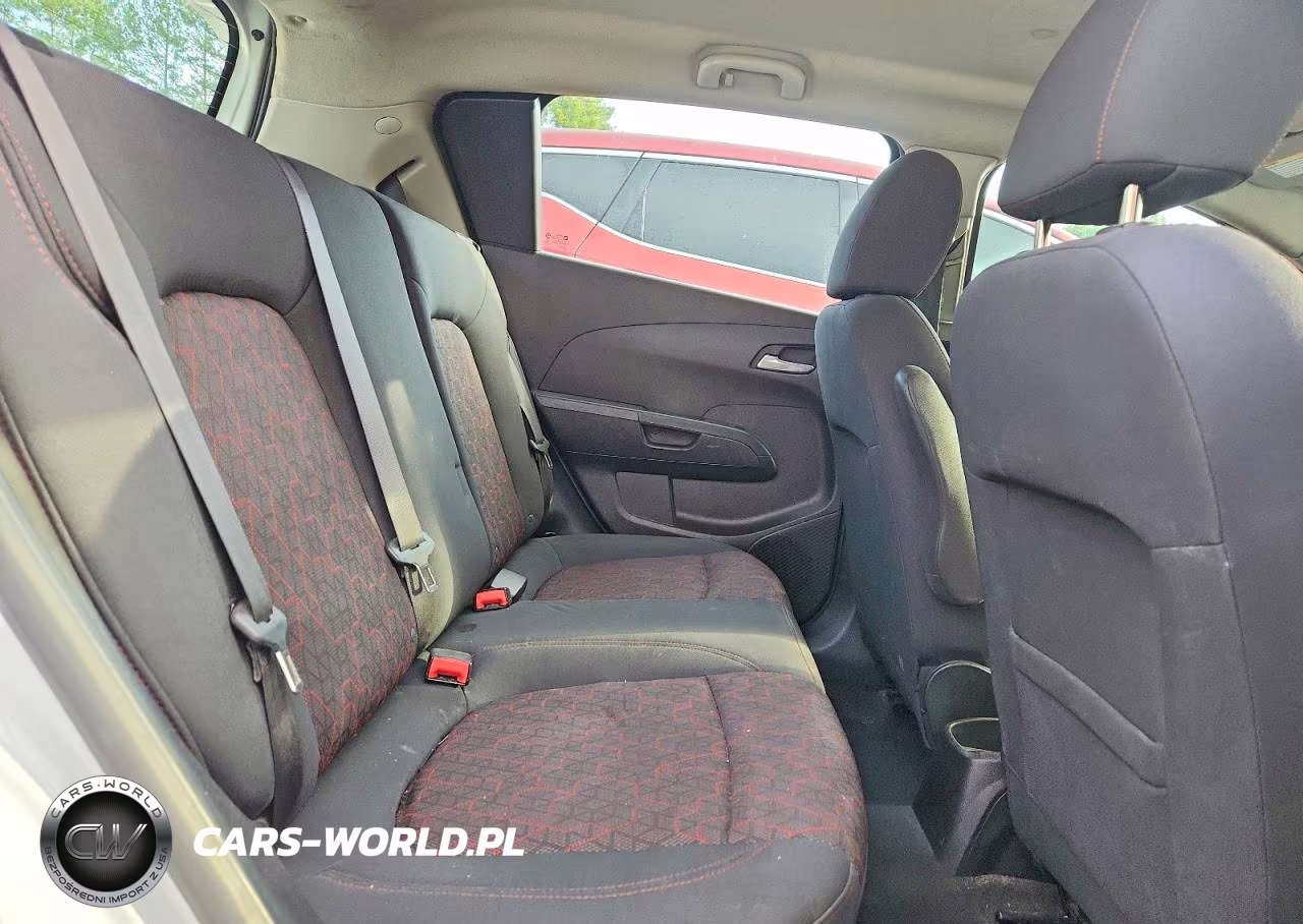 2019 Chevrolet Sonic Lt VIN:1G1JD6SBXK4128101 - 10