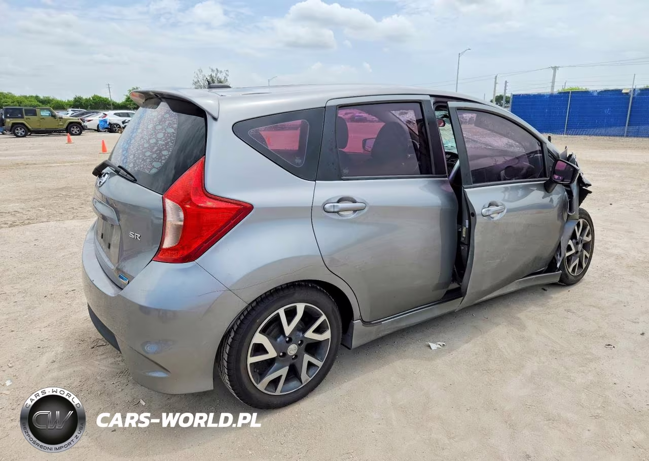 2015 Nissan Versa Note Sr VIN:3N1CE2CP1FL398529 - 3