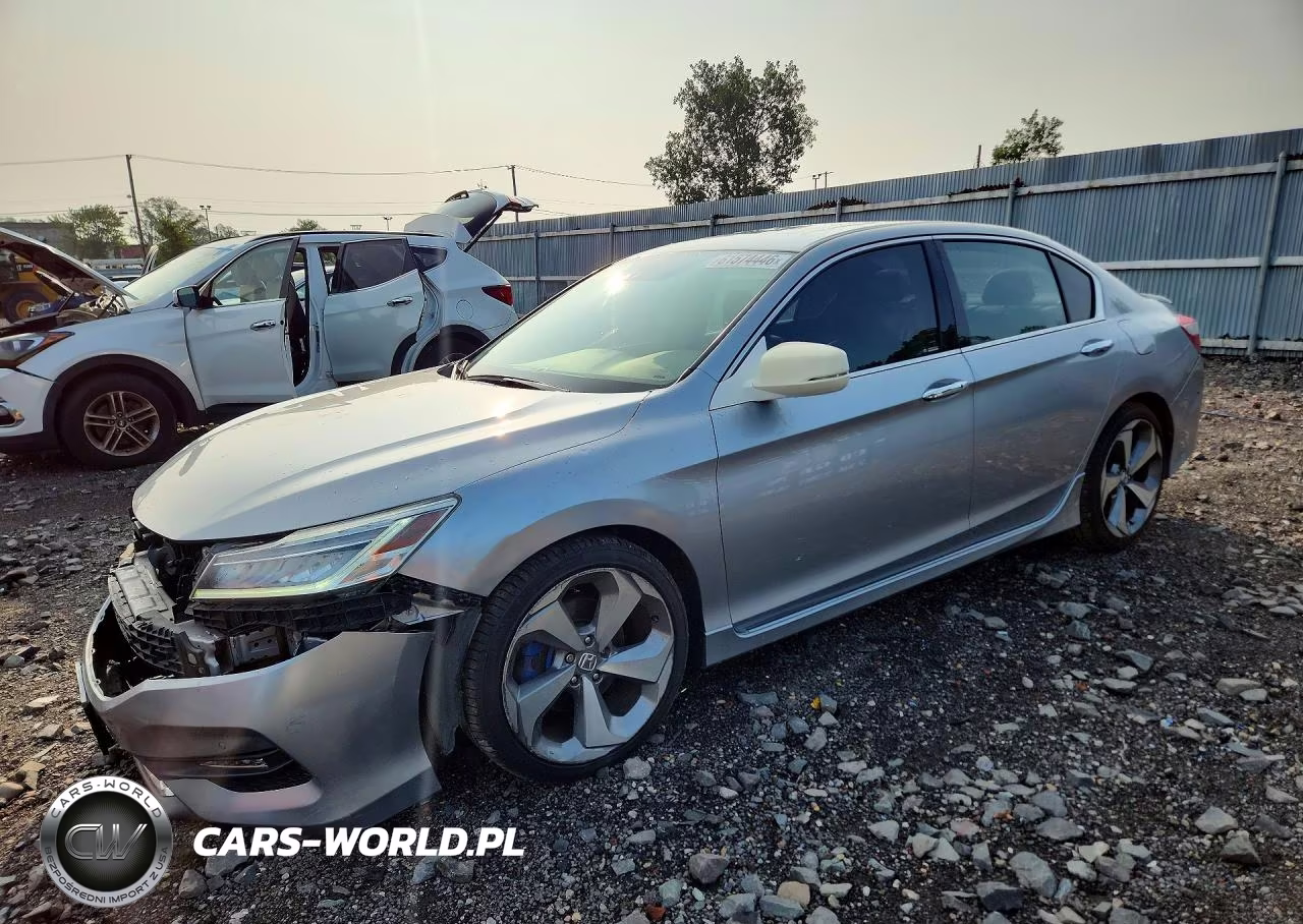 2017 Honda Accord Touring – zdjęcie 1 z 13