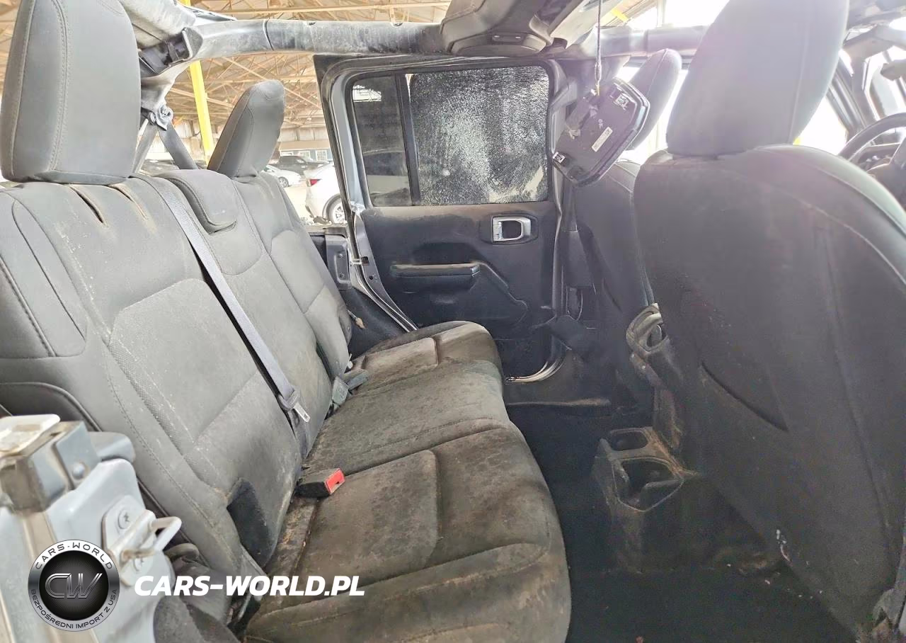 2018 Jeep Wrangler Unlimited Sport VIN:1C4HJXDN6JW142415 - 10