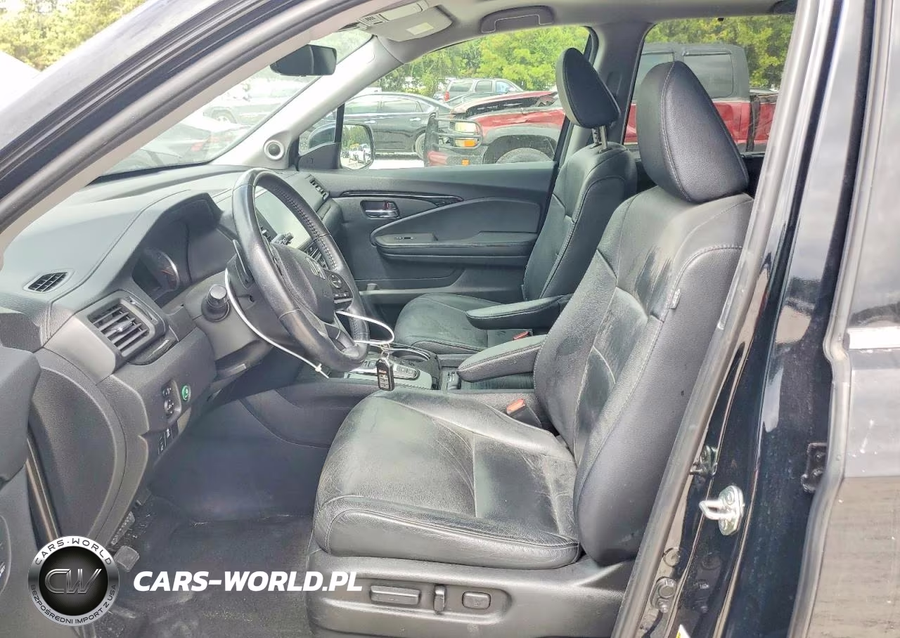 2019 Honda Pilot Touring VIN:5FNYF5H65KB004685 - 7