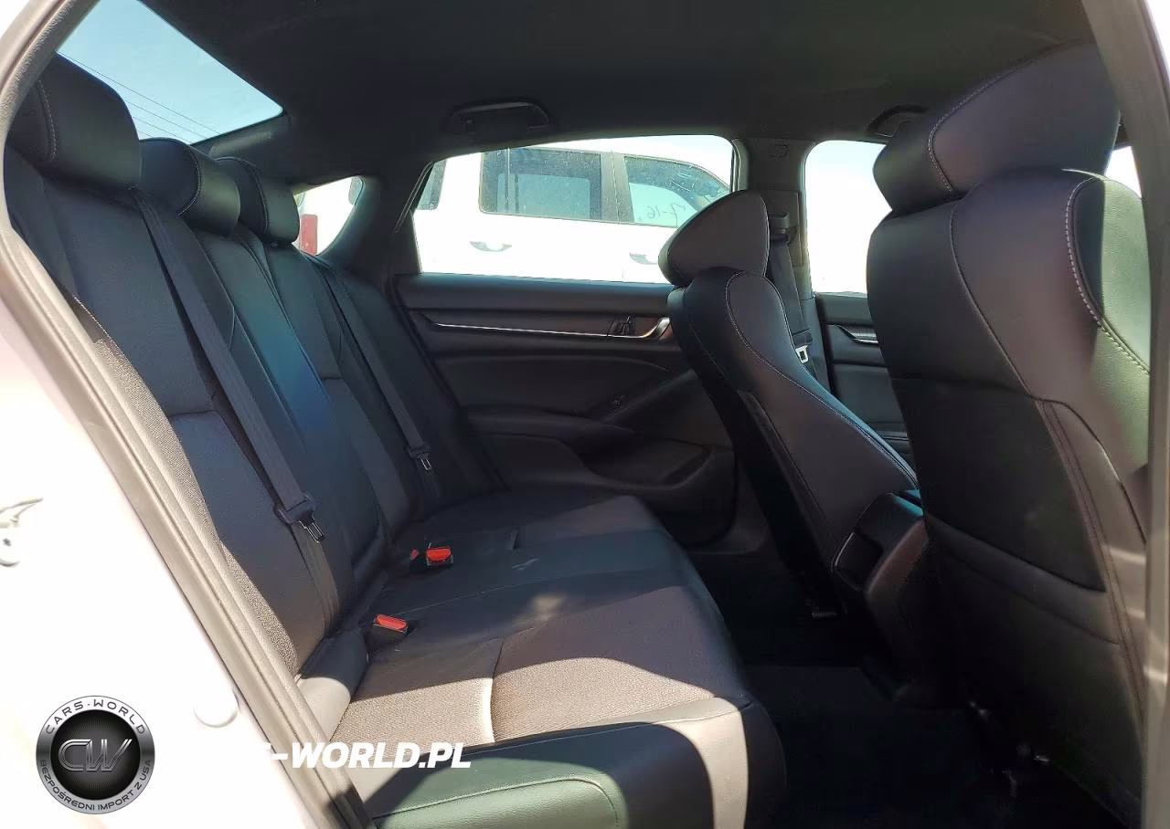 2018 Honda Accord Sport VIN:1HGCV1F35JA219572 - 10