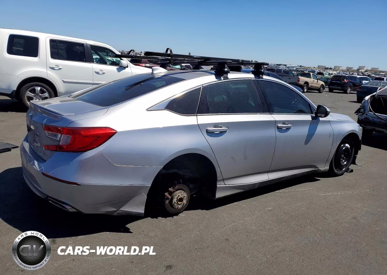 2018 Honda Accord Sport VIN:1HGCV1F35JA219572 - 3