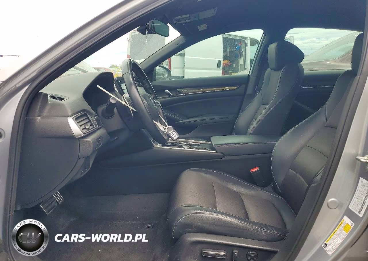2018 Honda Accord Sport VIN:1HGCV1F35JA219572 - 7
