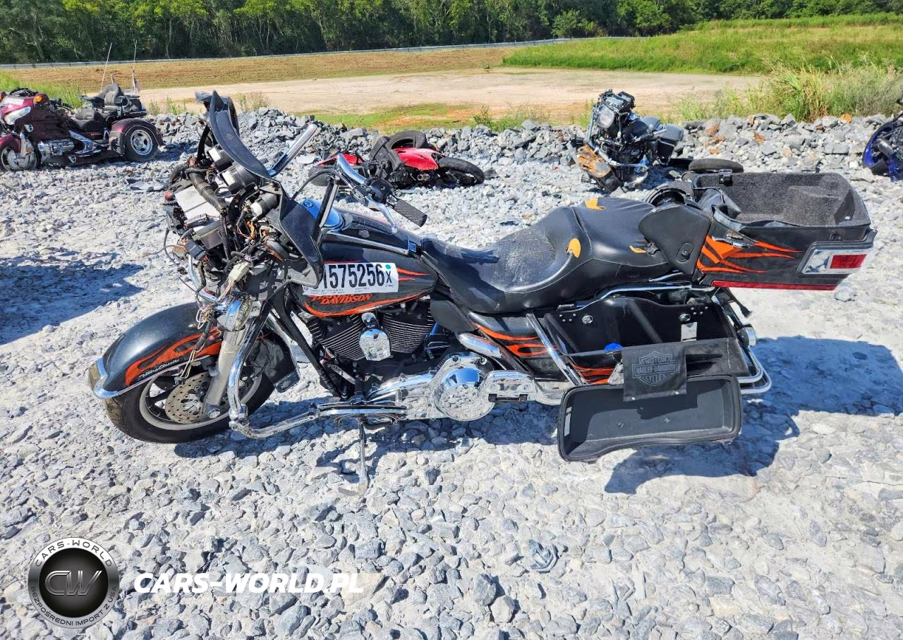 2007 Harley-Davidson Flhtcui VIN:1HD1FC4117Y646326 - 3