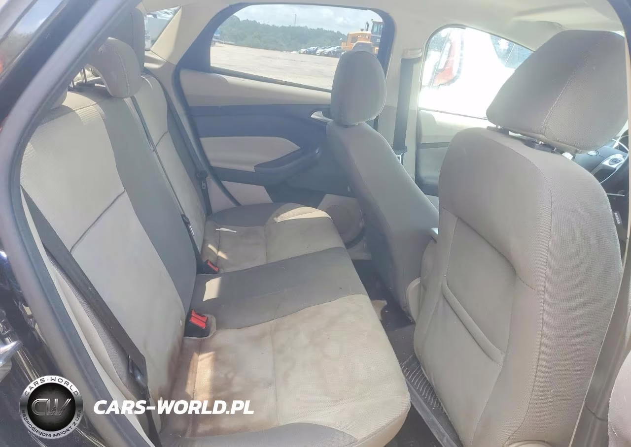 2014 Ford Focus Se VIN:1FADP3F22EL452423 - 10