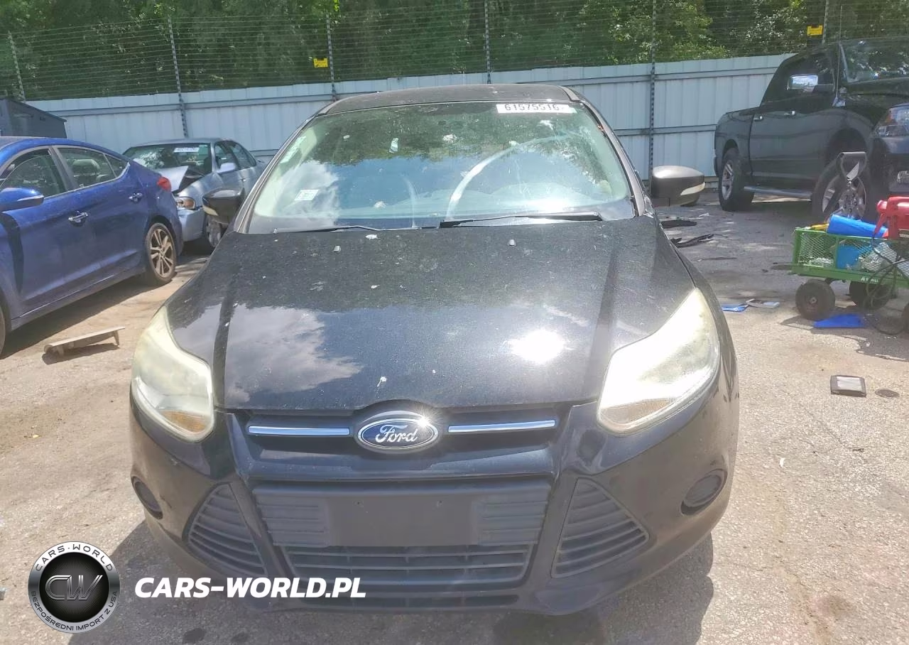 2014 Ford Focus Se VIN:1FADP3F22EL452423 - 5