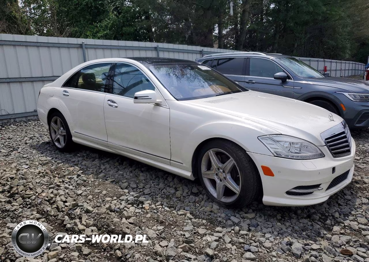 2010 Mercedes-Benz S 550 VIN:WDDNG7BB7AA356813 - 4