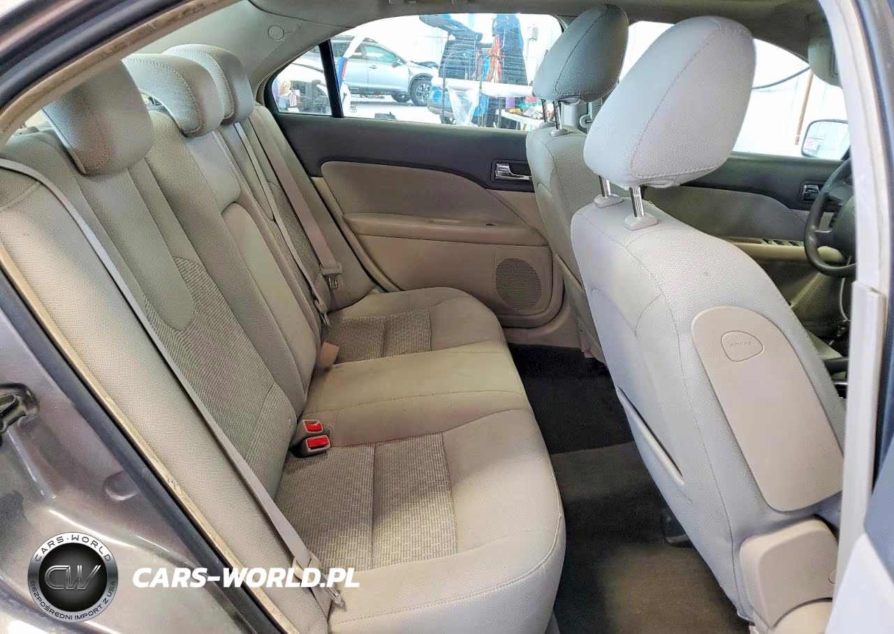 2010 Ford Fusion Se VIN:3FAHP0HA4AR232720 - 10