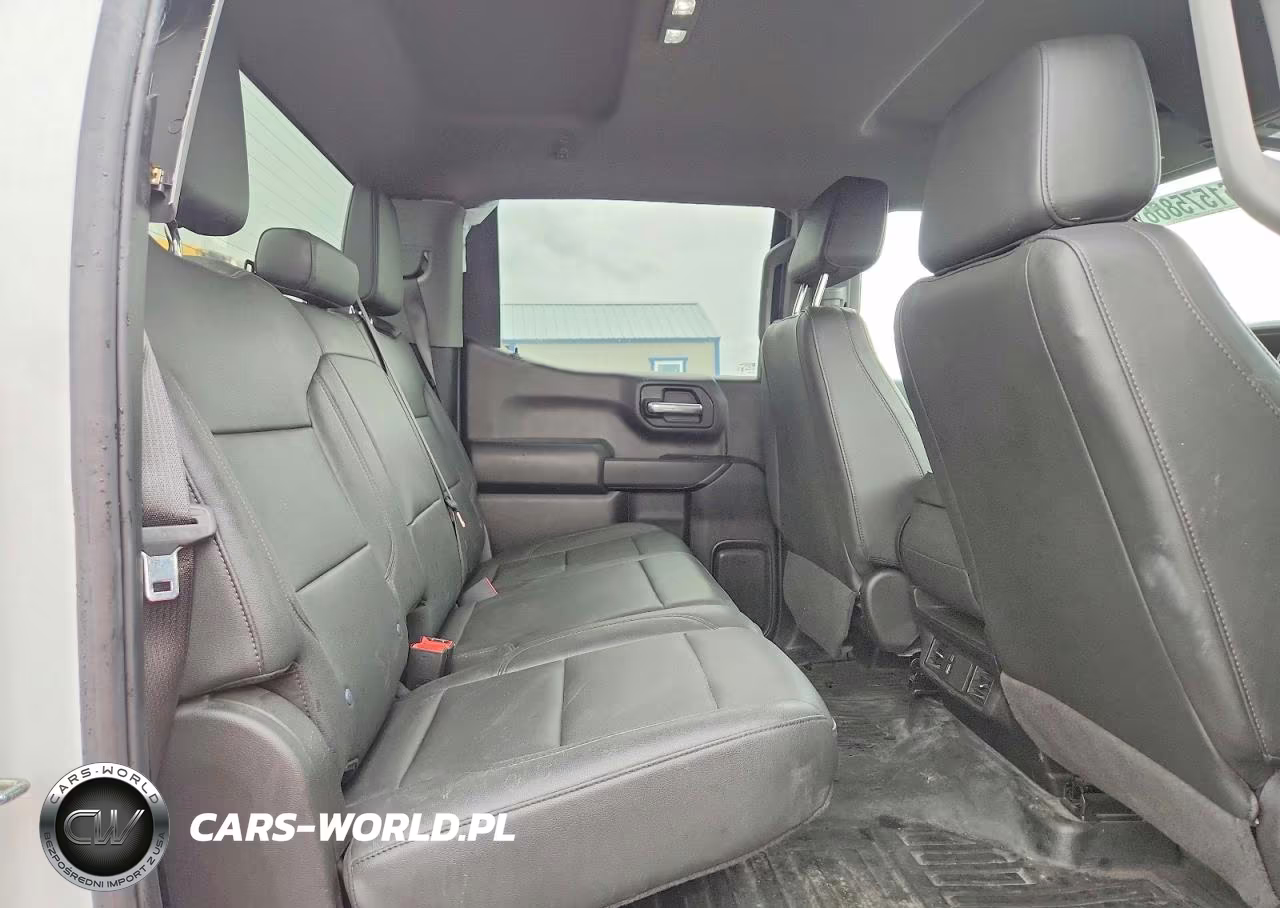 2024 GMC 1500 VIN:1GTUUAED0RZ348929 - 10