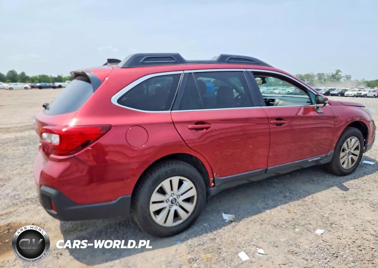 2018 Subaru Outback VIN:4S4BSAFC2J3257781 - 3
