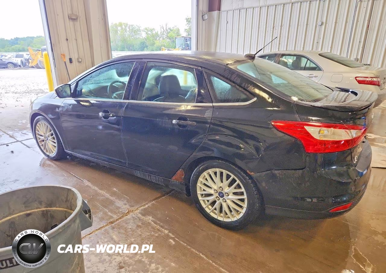 2014 Ford Focus Titanium VIN:1FADP3J27EL230046 - 2