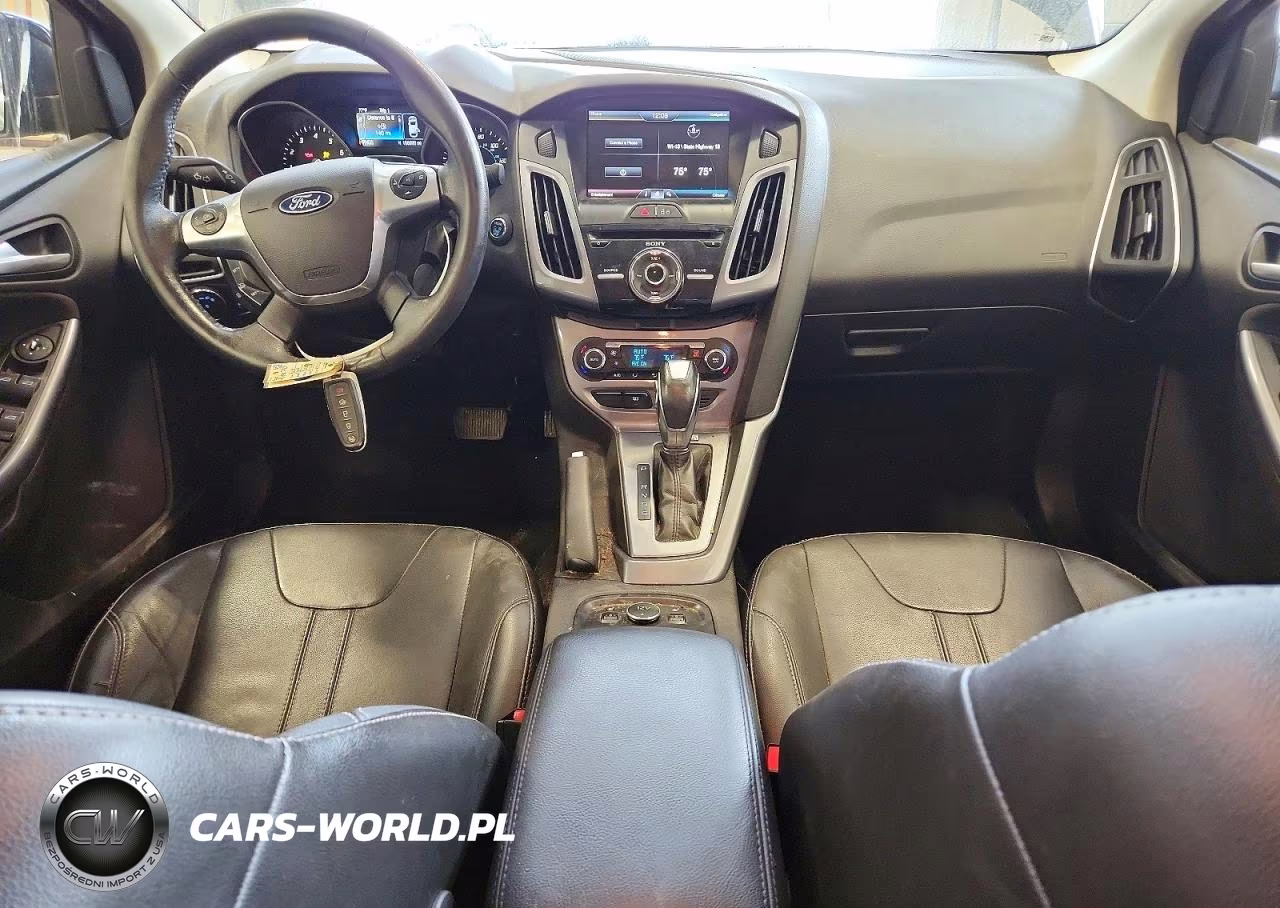 2014 Ford Focus Titanium VIN:1FADP3J27EL230046 - 8