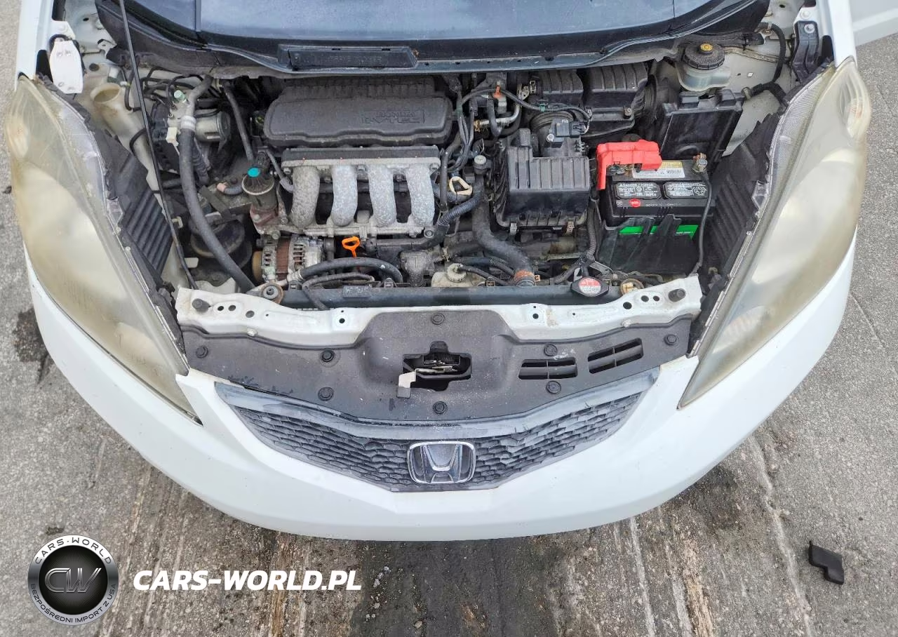 2013 Honda Fit VIN:JHMGE8H34DC018324 - 11