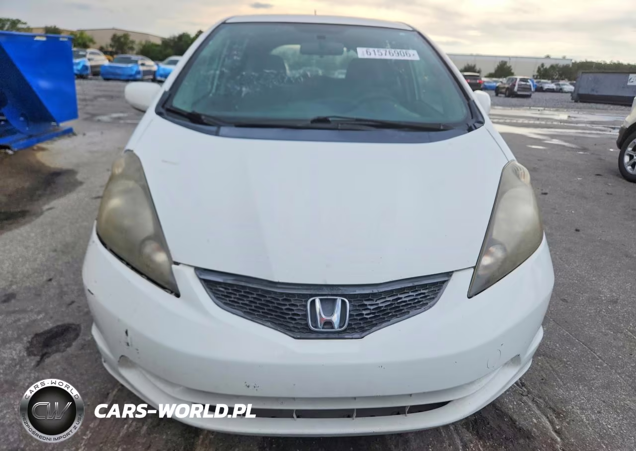 2013 Honda Fit VIN:JHMGE8H34DC018324 - 5