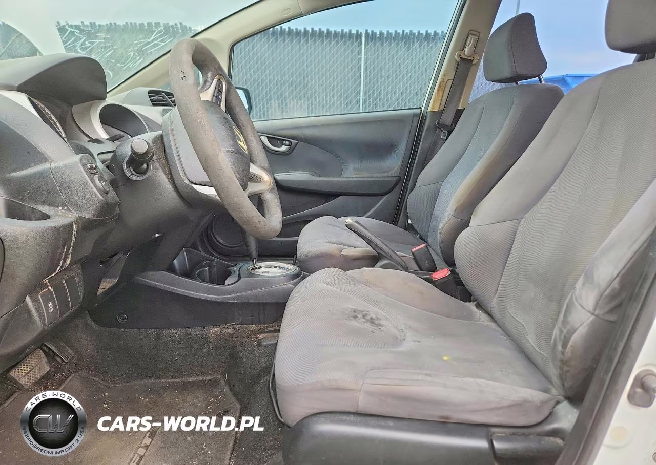 2013 Honda Fit VIN:JHMGE8H34DC018324 - 7