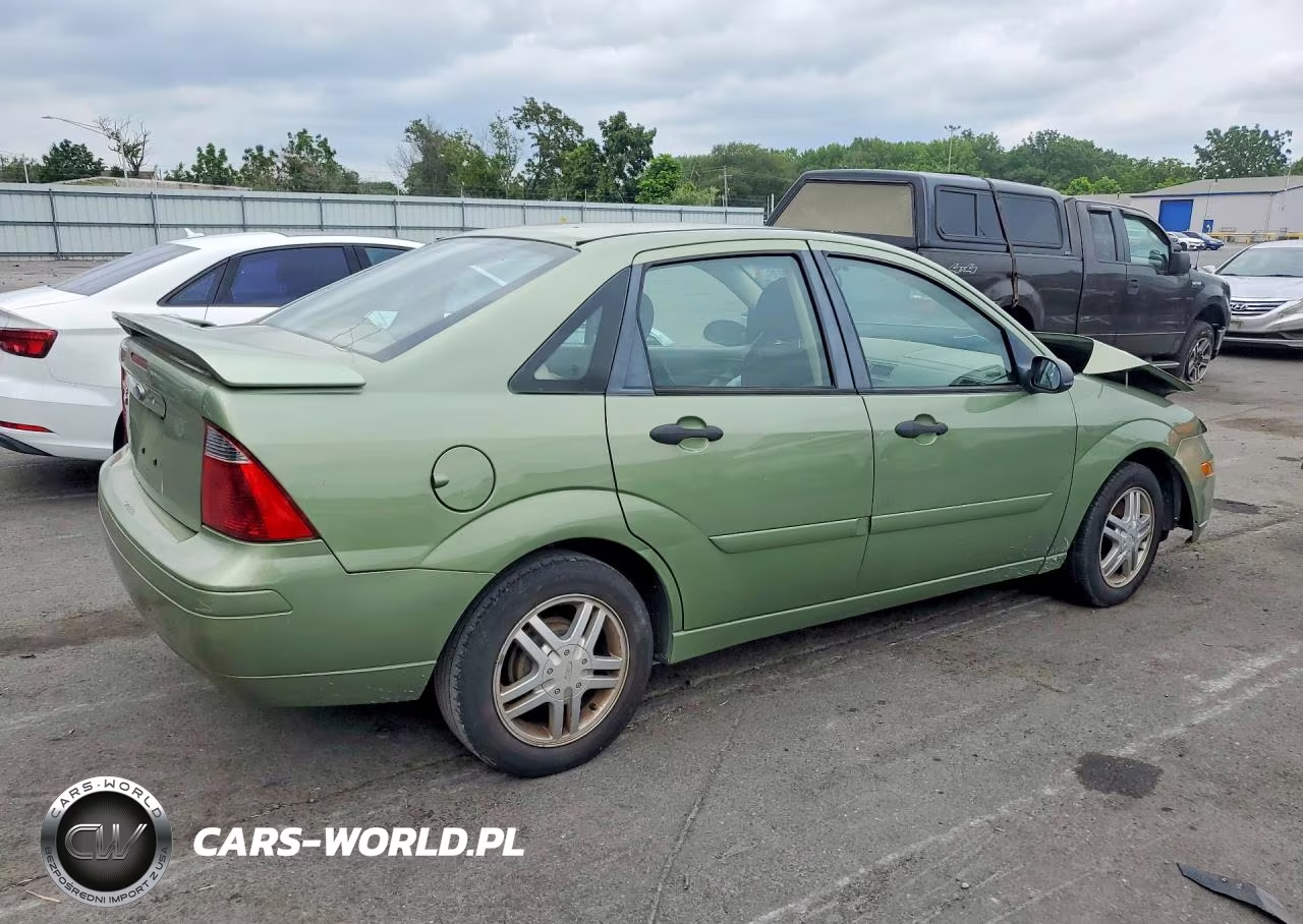 2007 Ford Focus Zx4 VIN:1FAHP34N47W255995 - 3