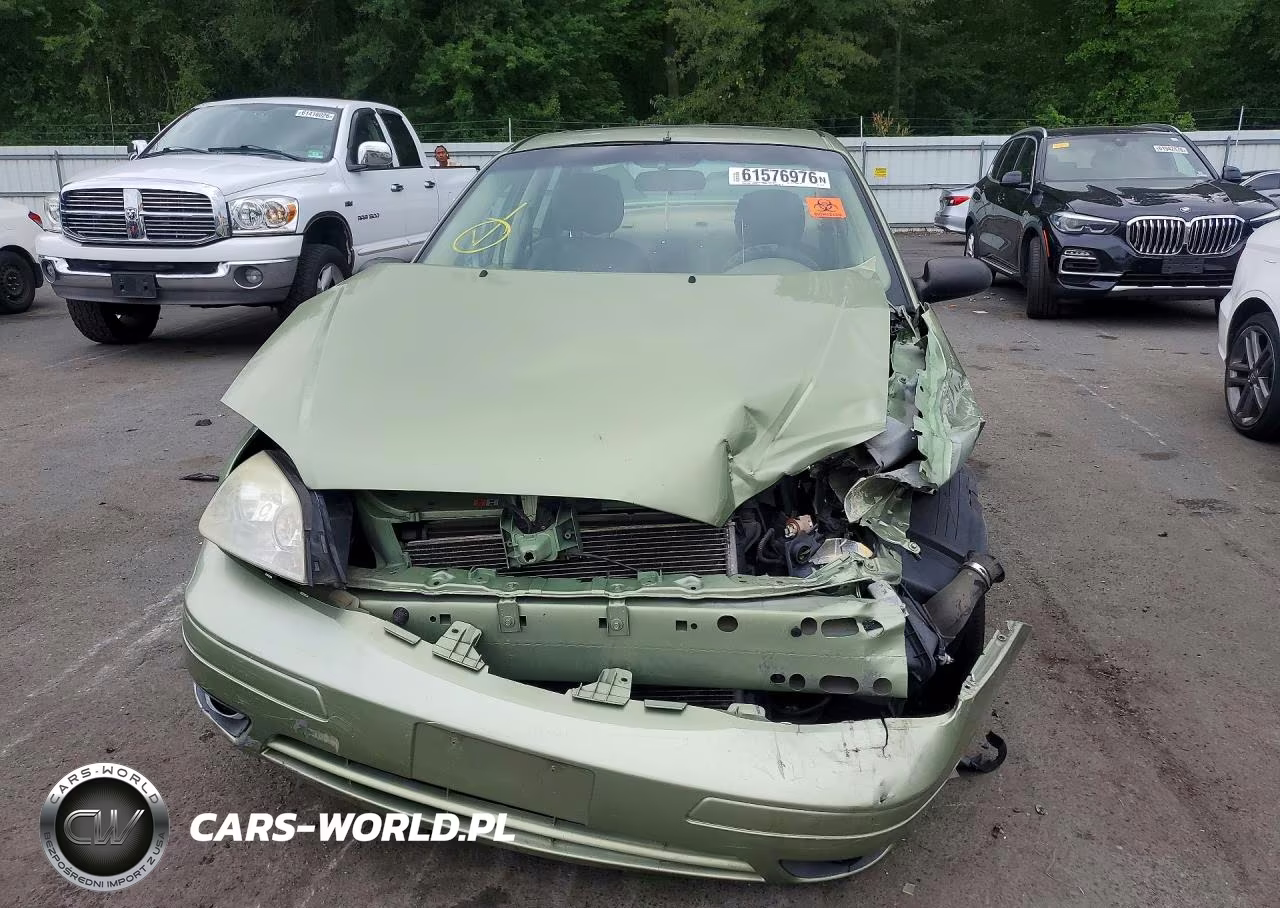 2007 Ford Focus Zx4 VIN:1FAHP34N47W255995 - 5