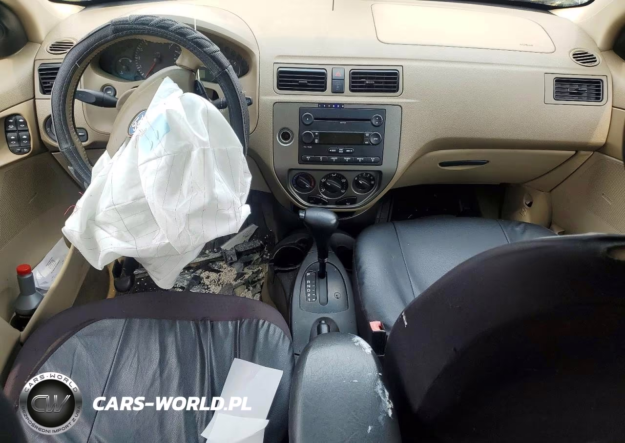 2007 Ford Focus Zx4 VIN:1FAHP34N47W255995 - 8