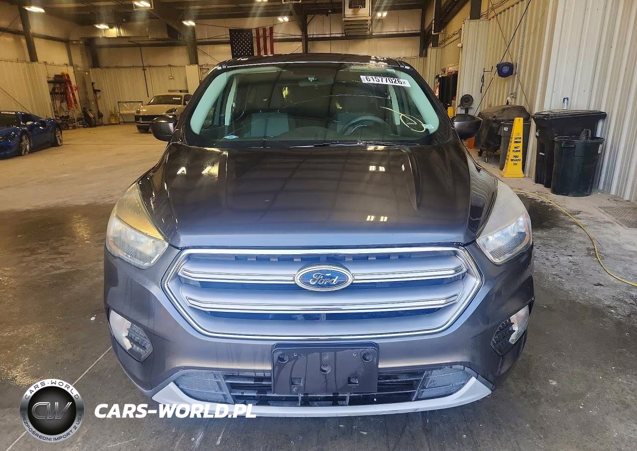 2017 Ford Escape Se VIN:1FMCU0GD4HUE66928 - 5